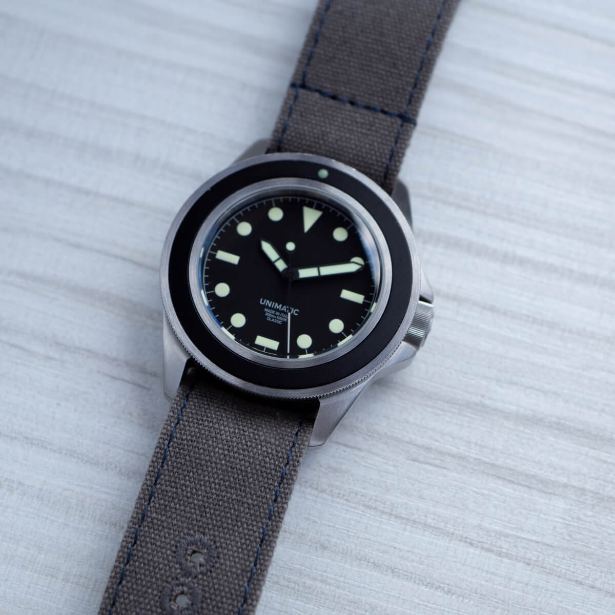 haveston canvas pass-through strap