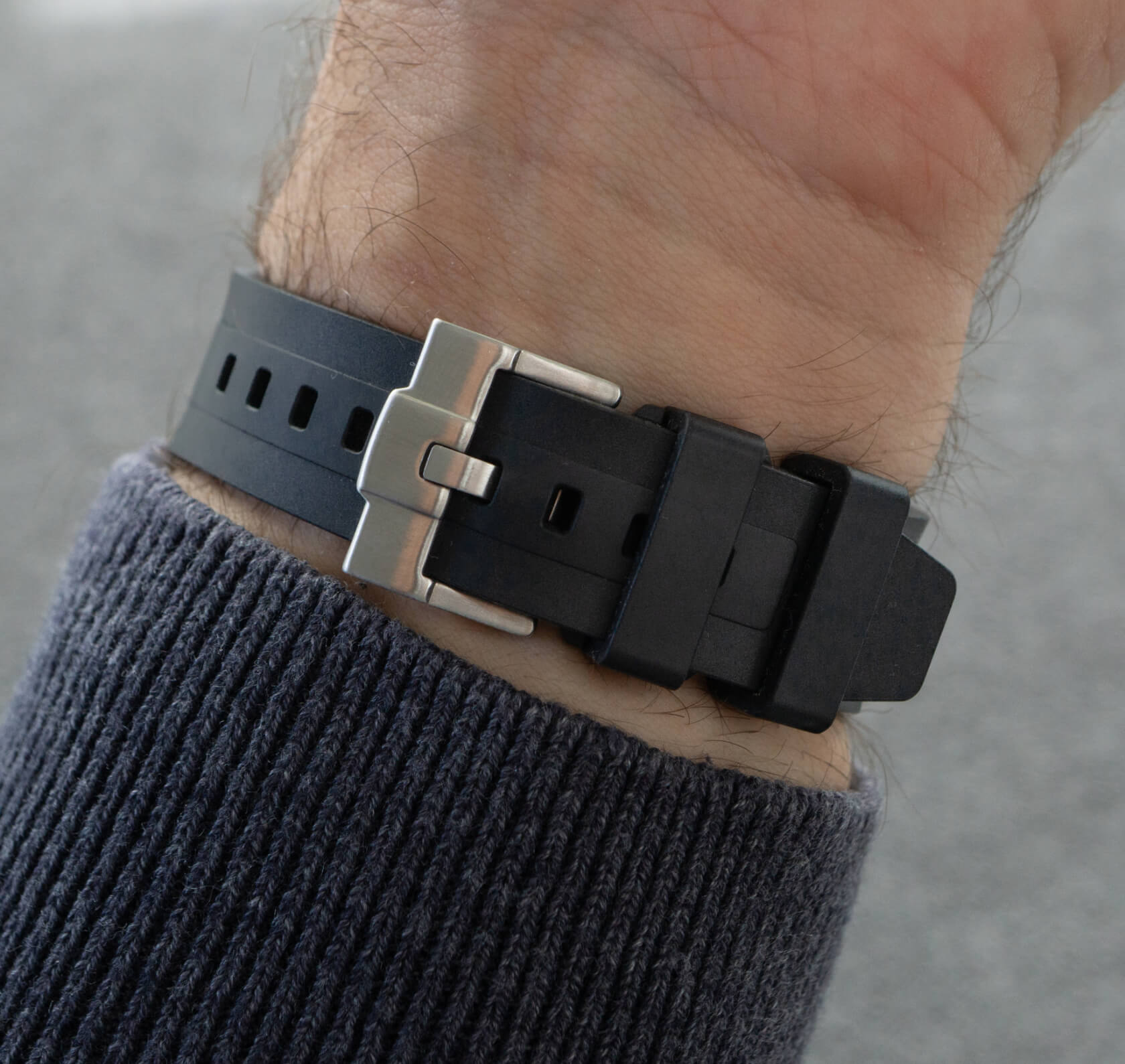 Straight FKM Rubber Strap by Helvetus