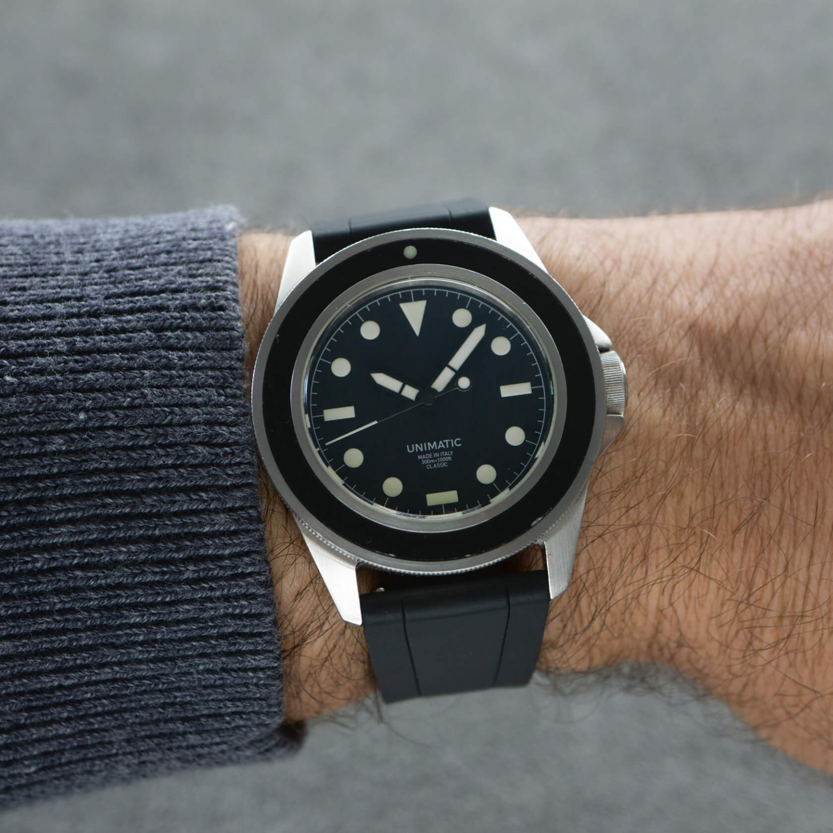 Straight FKM Rubber Strap by Helvetus