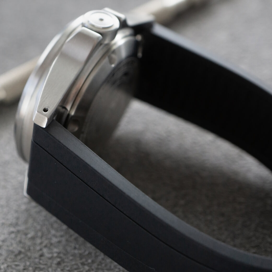 helvetus straight fkm rubber strap