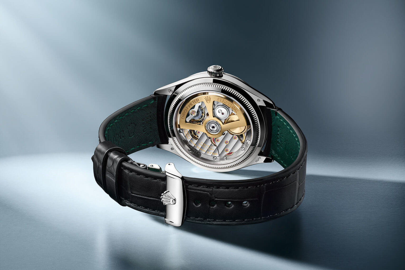 green calfskin lining on the Rolex Perpetual 1908 alligator strap