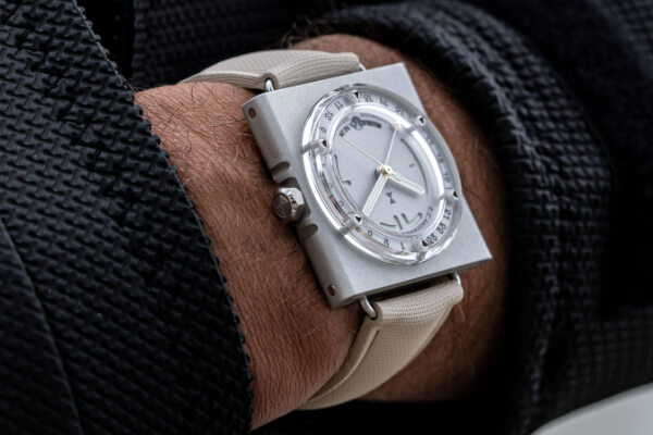 E.C. Andersson Timepod lug removal system