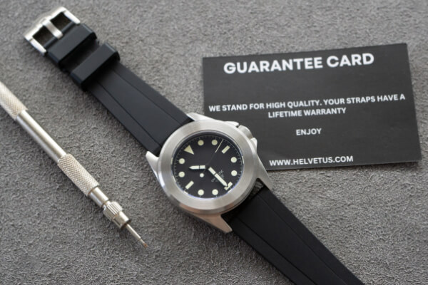 Straight FKM Rubber Strap by Helvetus