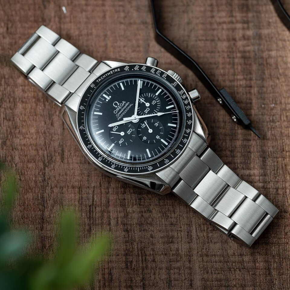Aftermarket 3-link o-style stainless steel bracelet for the Omega Speedmaster by Uncle Straps