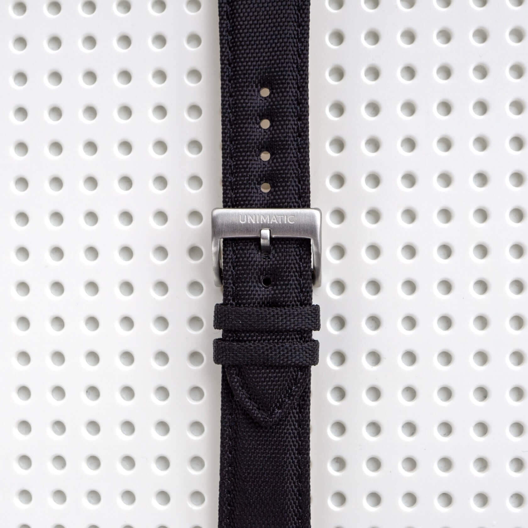 The thickness is between 3mm and 4mm