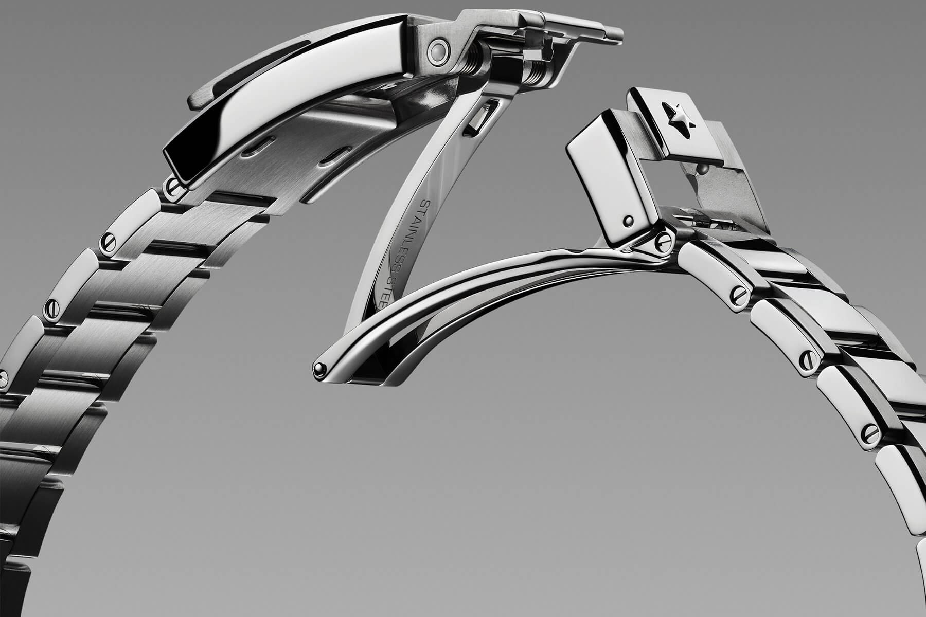 The rounded, ergonomic lines of the new Zenith ZENCLASP folding clasp